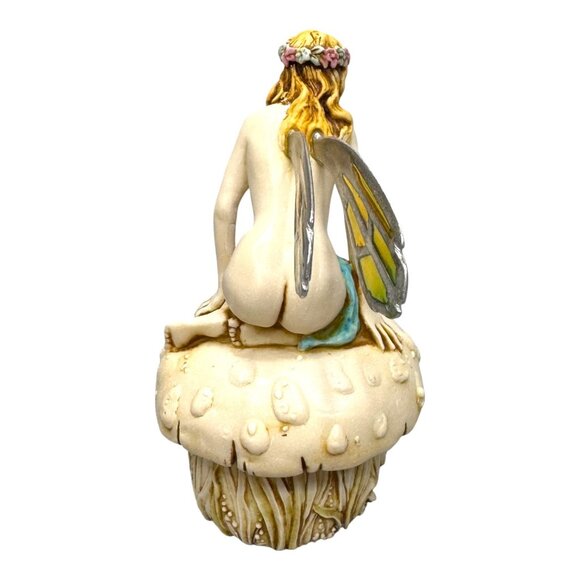 Helleborine Fairy Trinket Box Sitting On Mushroom Isle Gramarye Harmony Kingdom - Picture 10 of 10